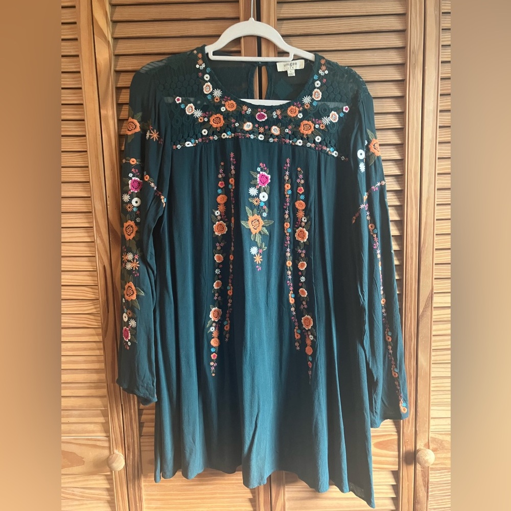 Umgee Green Boho Dress with Embroidery Lace Detail